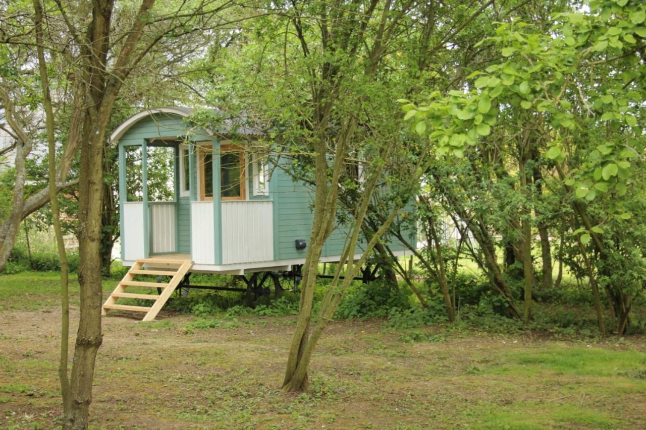 The Kestrel Shepherd Hut, Whitehouse Farm Stowmarket Exteriör bild